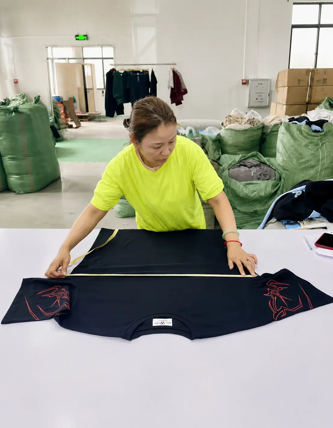 Flexible clothing manufacturing support