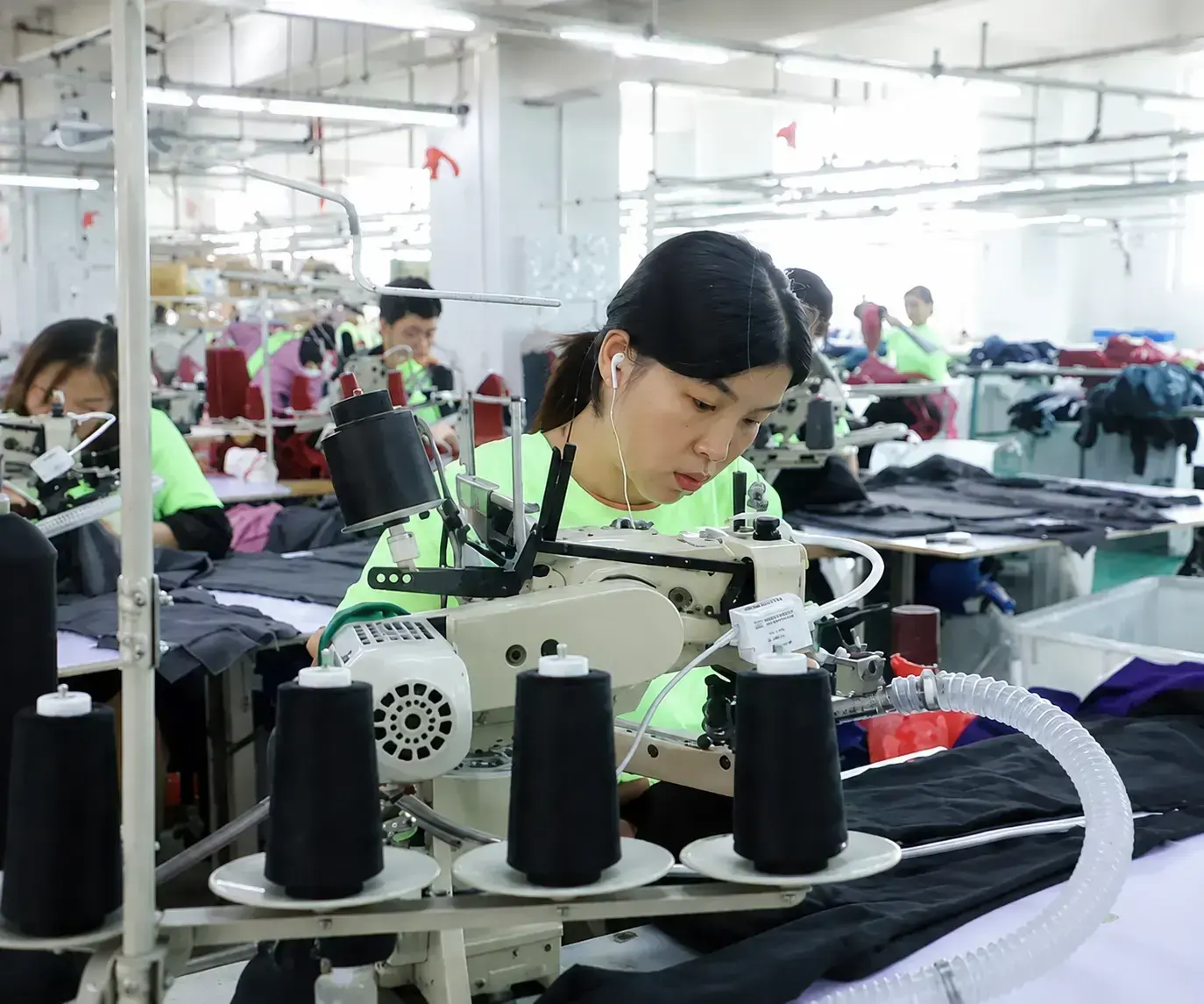 Mingxing Clothing sewing workshop